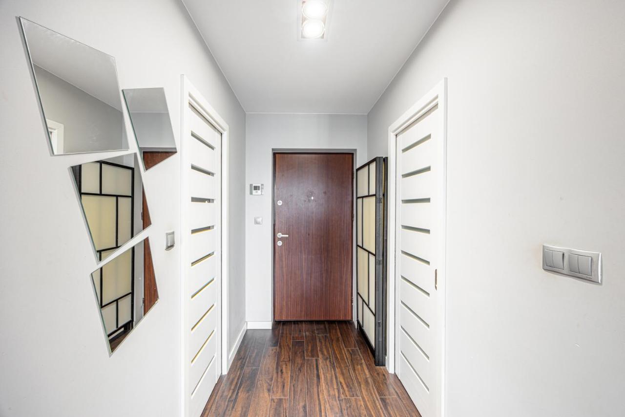 Spacious Ac View Pokorna 2 Parking Apartament *